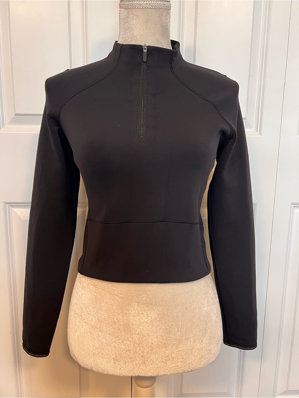 lululemon athletica Black Long-Sleeve Half-Zip cropped Pullover